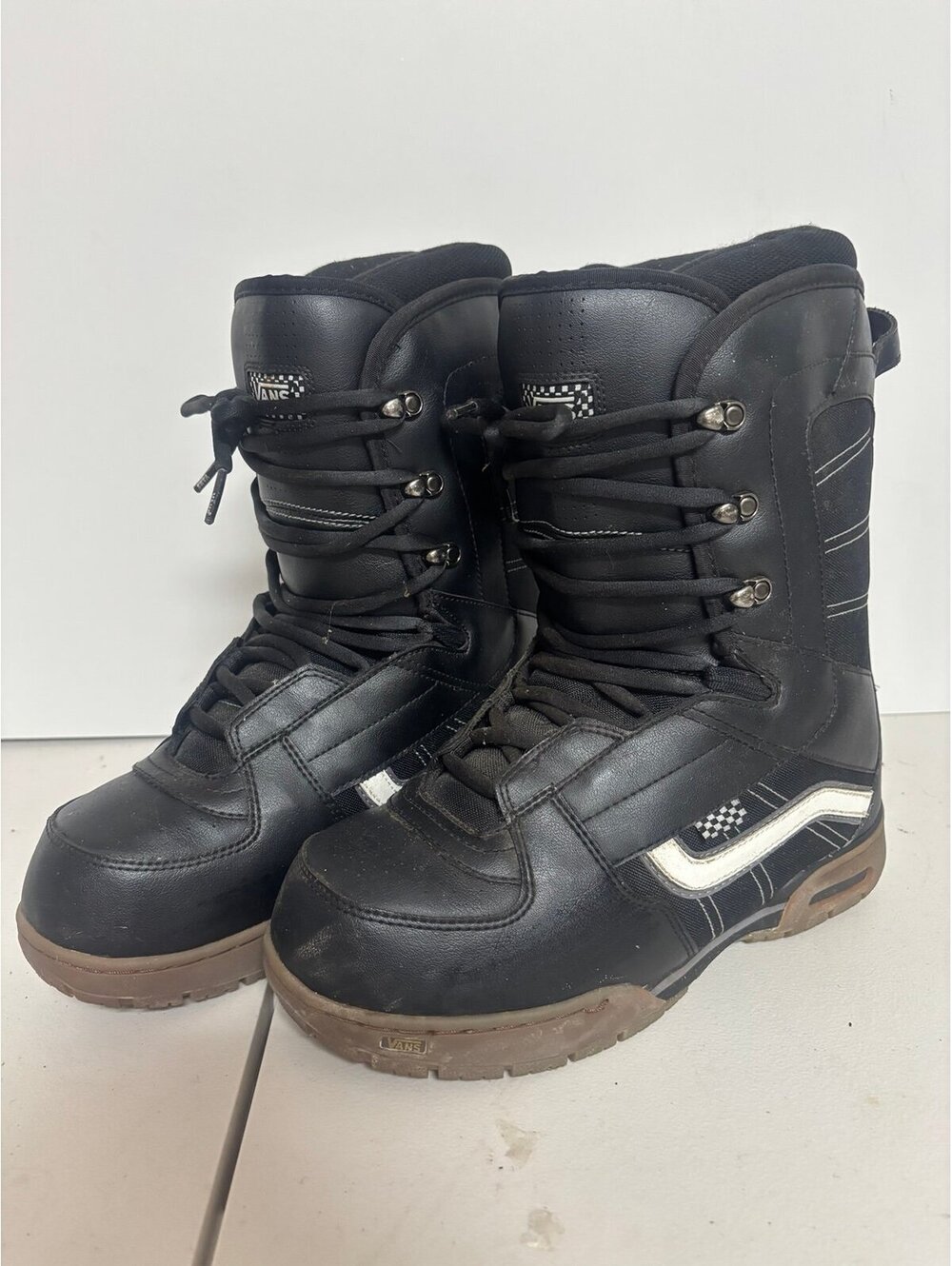 Men’s Vans snowboard boots SIZE 11